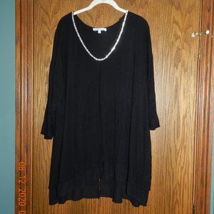 Women's Rose & Olive Black Slinky V Neck Top